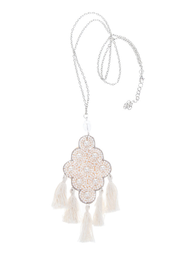 Kaulakoru White Tassel EXCLUSIVE - Kuva 2