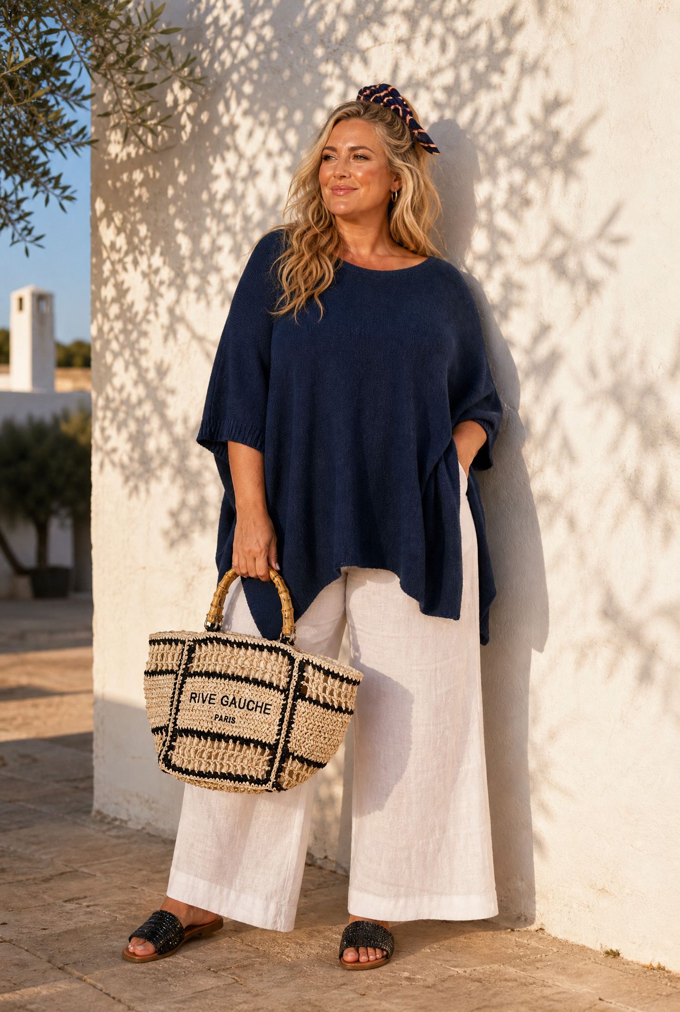 Poncho tummansininen CELINE PLUS - Kuva 1