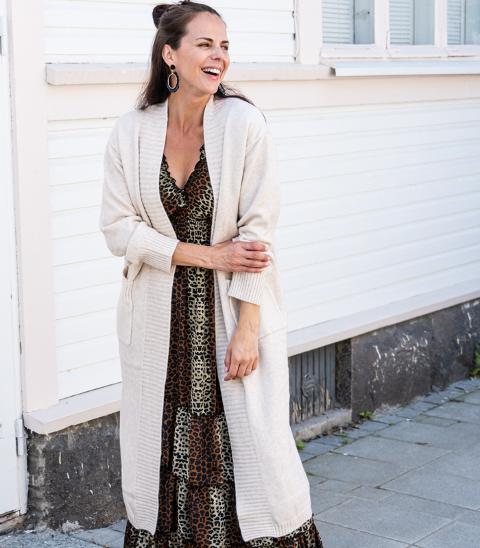 Neuletakki beige