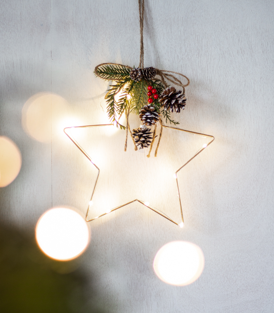 Tähtikoriste led-valoilla 30cm