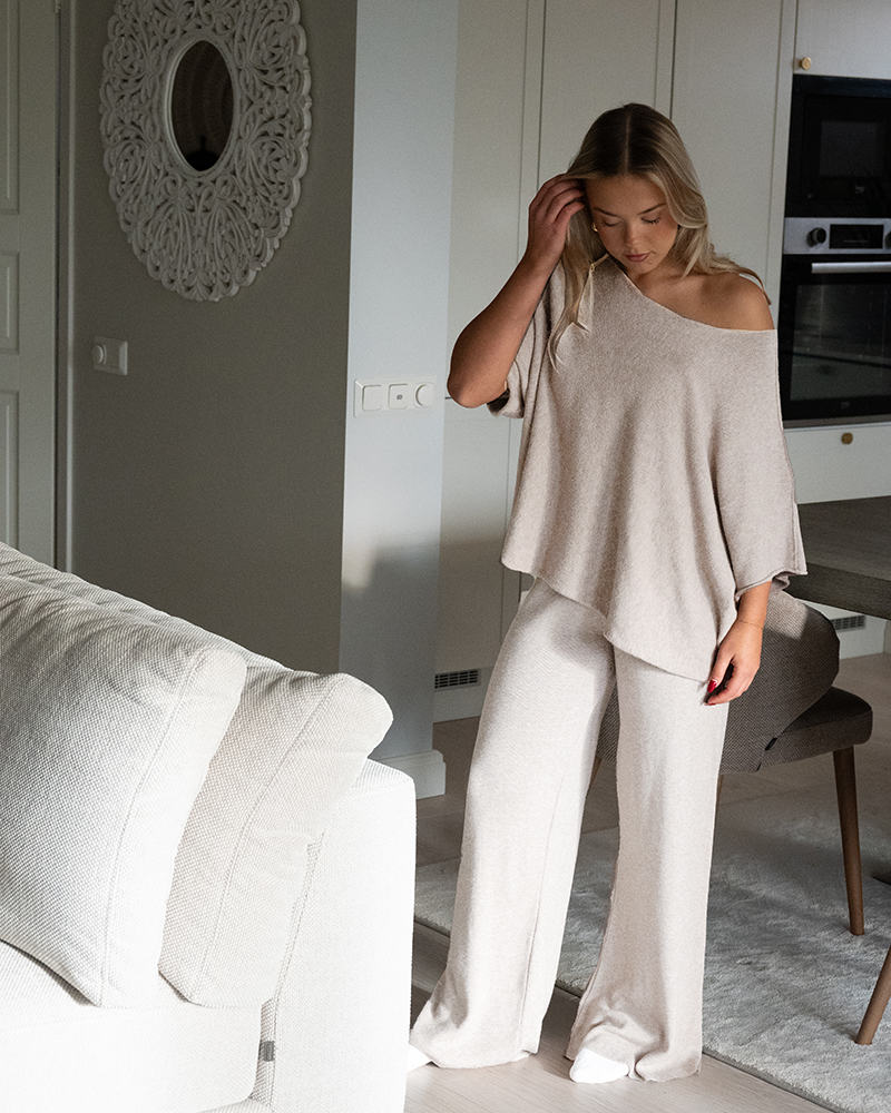 Neuleasu beige GIULIA