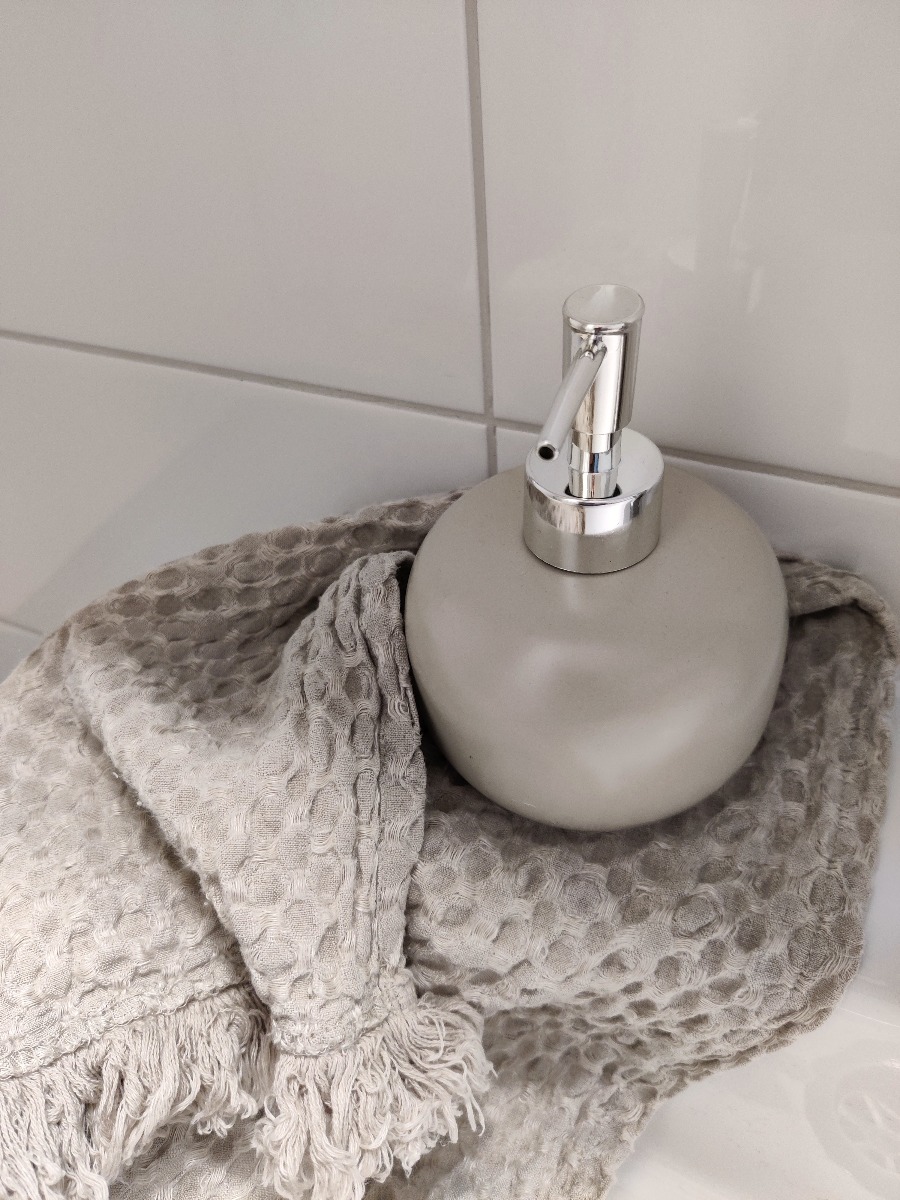 Pumppupullo beige SPA