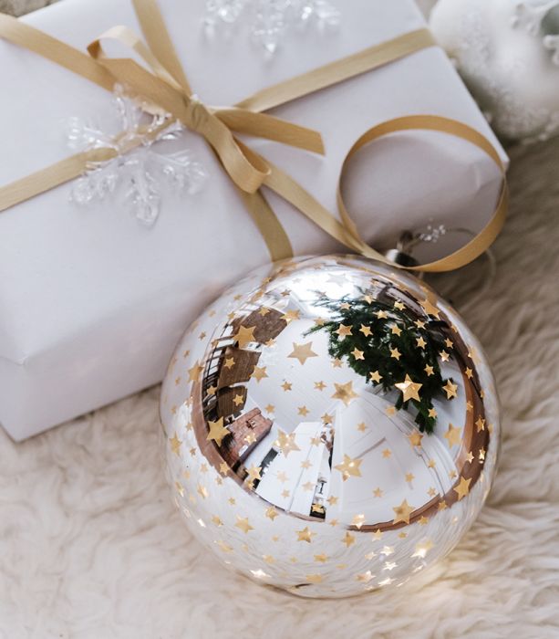 Joulupallo led-valoilla 14cm STARRY