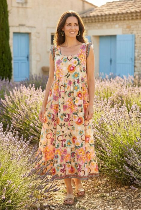 Mekko kuviollinen pitkä beige