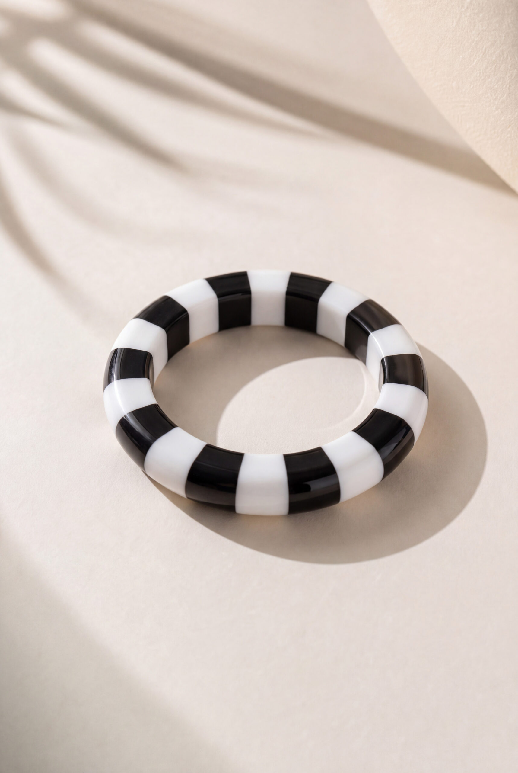 Rannekoru mustavalkoinen STRIPE - Kuva 1