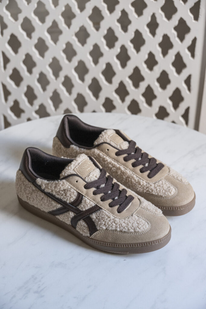 Tennarit beige teddy